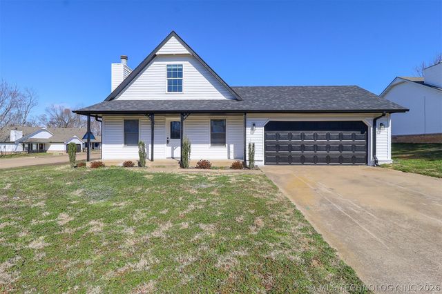 116 W 11th Street, Claremore, OK 74017