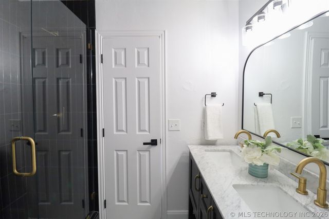 116 W 11th Street, Claremore, OK 74017