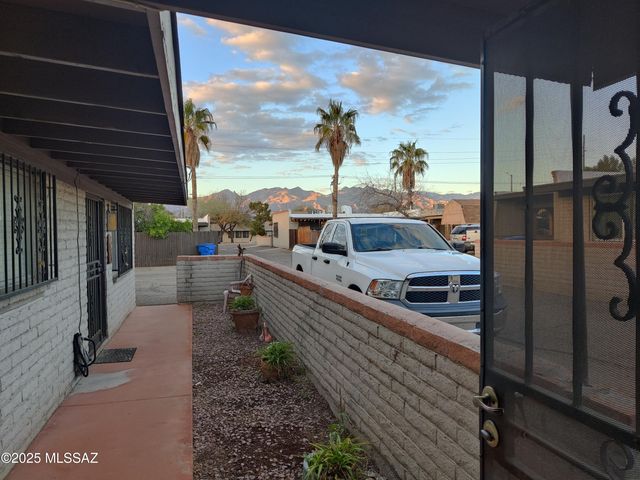 4018 E Fairmount Street, Tucson, AZ 85712