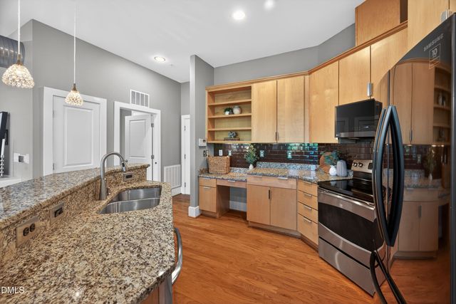 300 Finsbury Street Apt 210, Durham, NC 27703