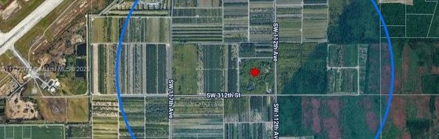 312 St, Homestead, FL 33033