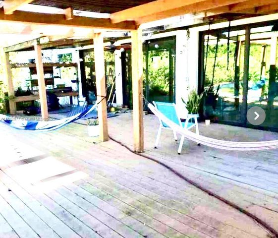 312 St, Homestead, FL 33033