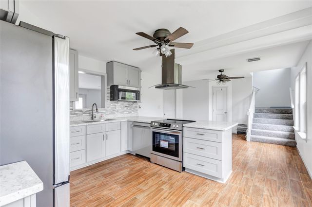 18586 Summer Hills Boulevard, Porter, TX 77365