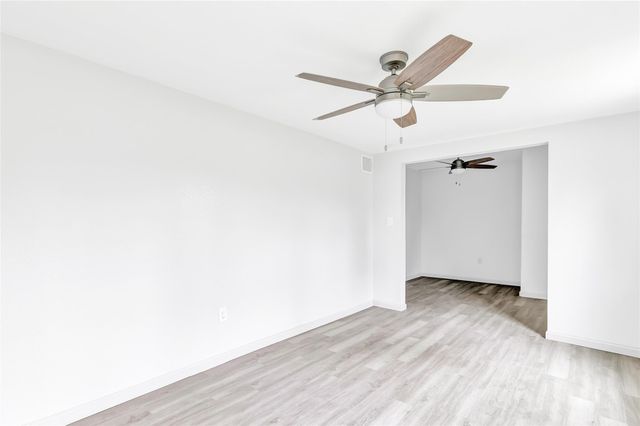 18586 Summer Hills Boulevard, Porter, TX 77365