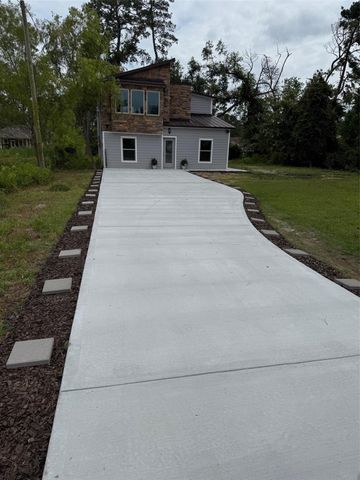 18586 Summer Hills Boulevard, Porter, TX 77365