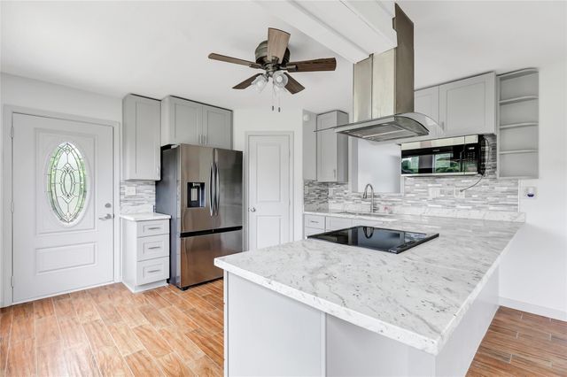 18586 Summer Hills Boulevard, Porter, TX 77365