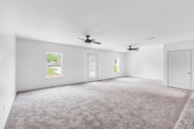 18586 Summer Hills Boulevard, Porter, TX 77365