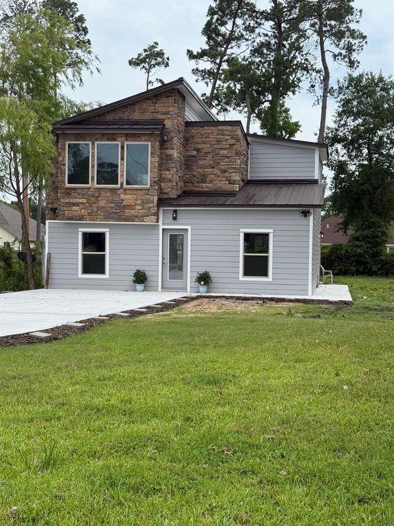 18586 Summer Hills Boulevard, Porter, TX 77365