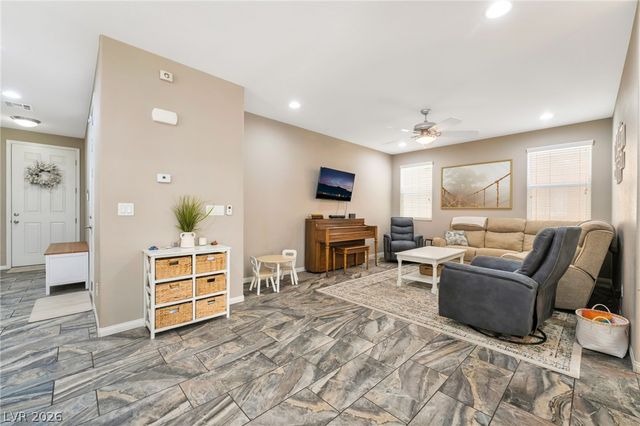 6465 Twin Harbors Court, Las Vegas, NV 89141