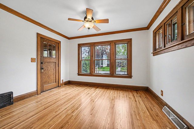 3239 Washburn Avenue N, Minneapolis, MN 55412