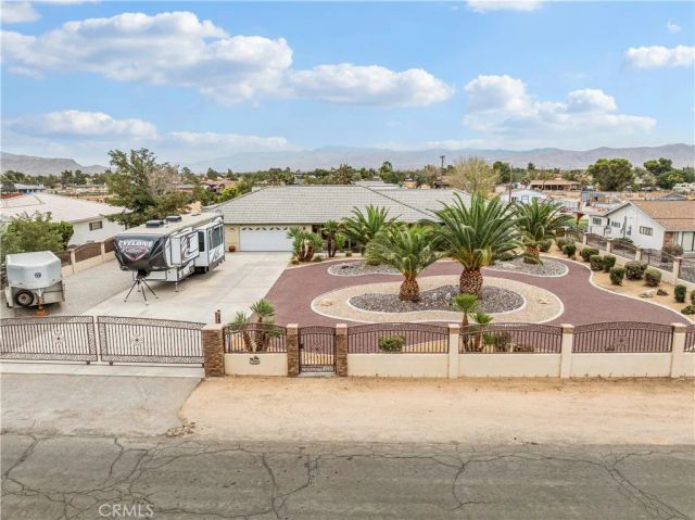13991 Jicarilla Road, Apple Valley, CA 92307