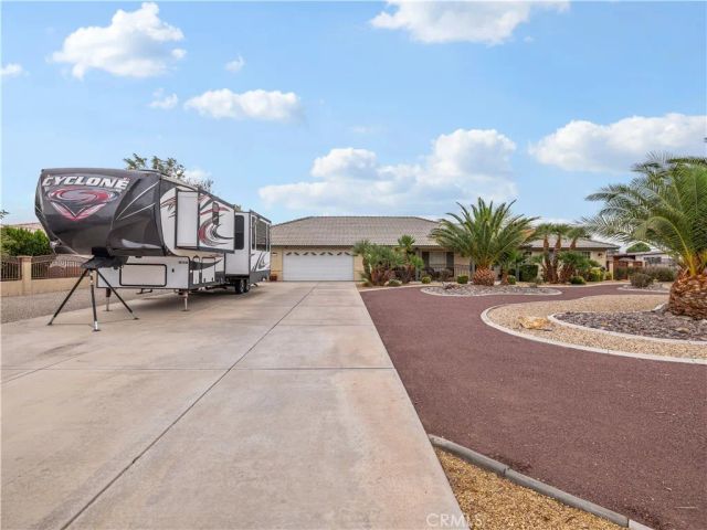 13991 Jicarilla Road, Apple Valley, CA 92307