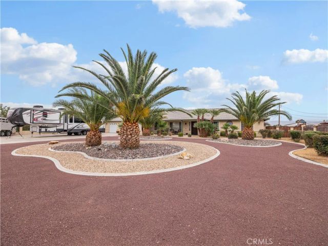 13991 Jicarilla Road, Apple Valley, CA 92307