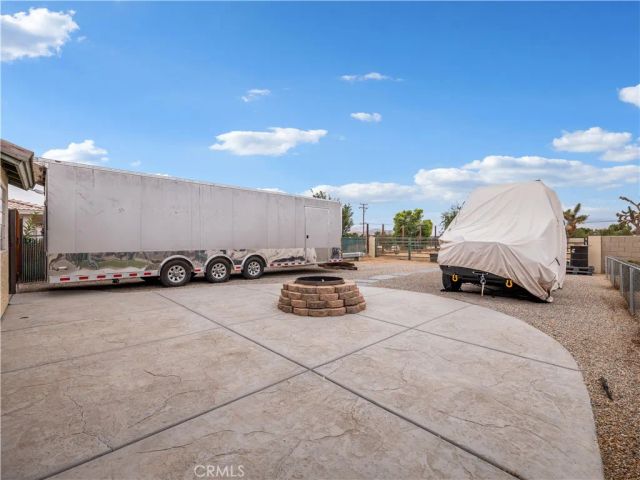 13991 Jicarilla Road, Apple Valley, CA 92307