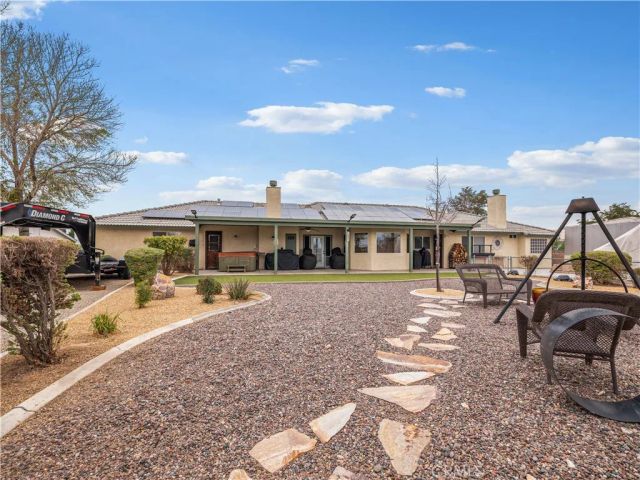 13991 Jicarilla Road, Apple Valley, CA 92307