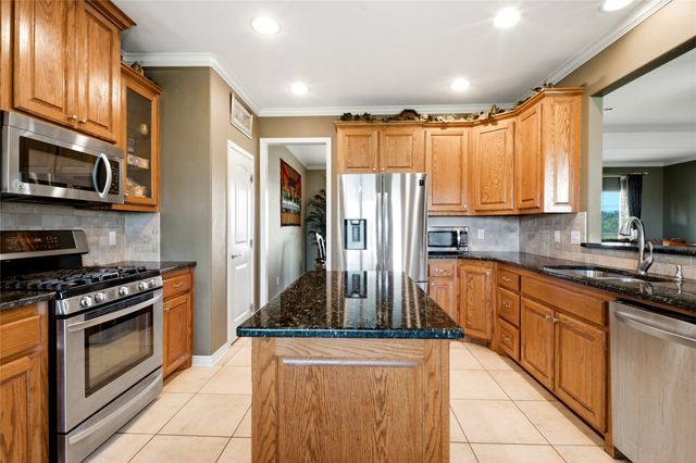783 County Road 121, Gainesville, TX 76240