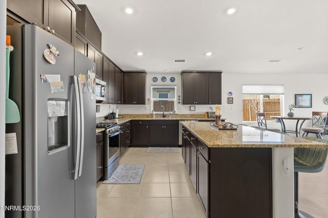 594 Pine Creek Circle, Dayton, NV 89403