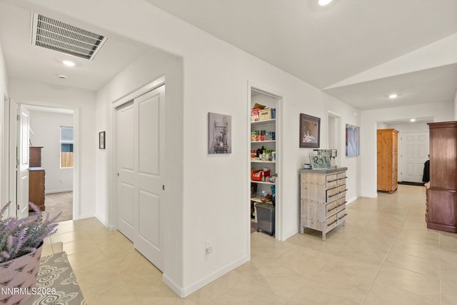 594 Pine Creek Circle, Dayton, NV 89403