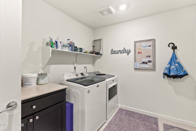 594 Pine Creek Circle, Dayton, NV 89403