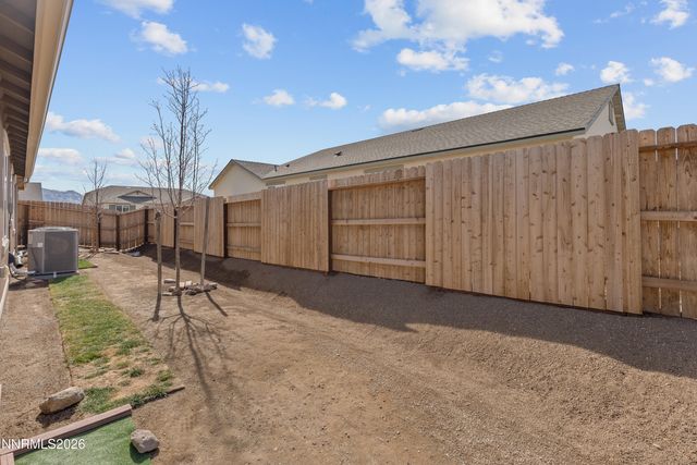 594 Pine Creek Circle, Dayton, NV 89403