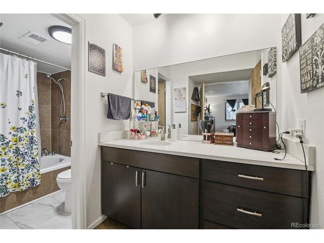 6388 Oak Ct 205, Arvada, CO 80004