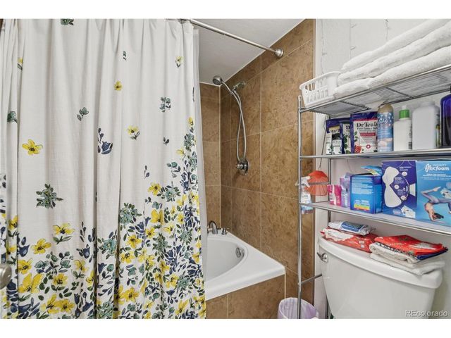 6388 Oak Ct 205, Arvada, CO 80004