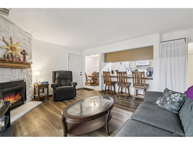 6388 Oak Ct 205, Arvada, CO 80004