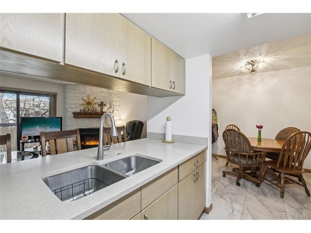 6388 Oak Ct 205, Arvada, CO 80004