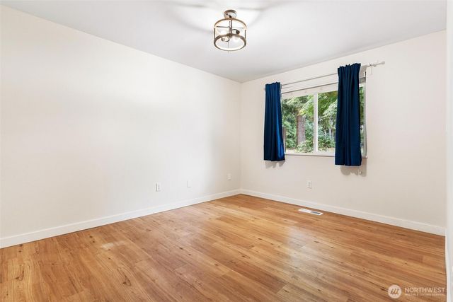 3339 SW 323rd Street, Federal Way, WA 98023