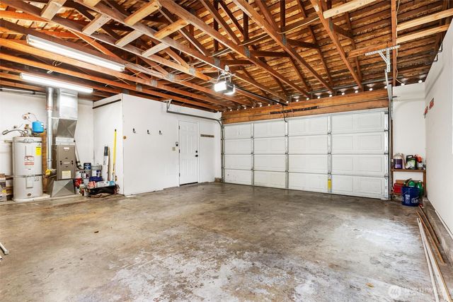 3339 SW 323rd Street, Federal Way, WA 98023