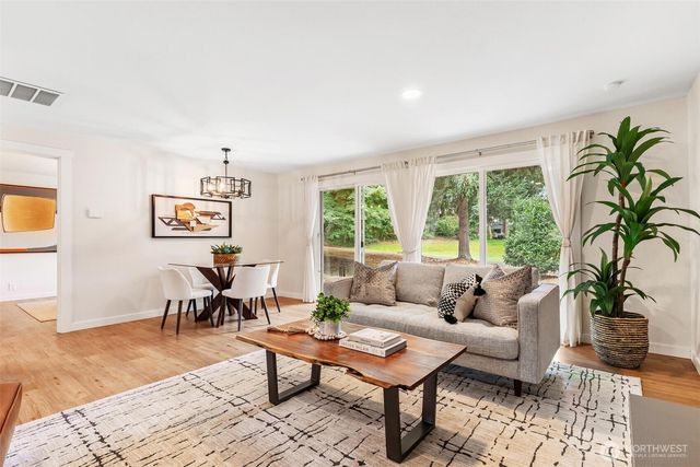 3339 SW 323rd Street, Federal Way, WA 98023