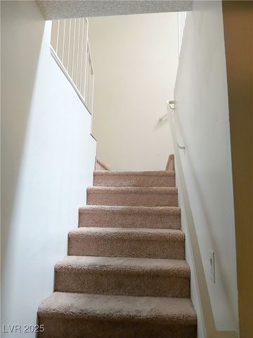 2471 Old Forge Lane 105, Las Vegas, NV 89121