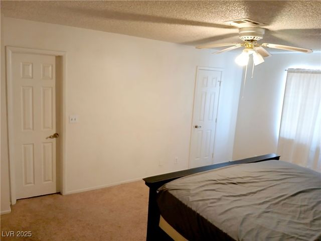 2471 Old Forge Lane 105, Las Vegas, NV 89121