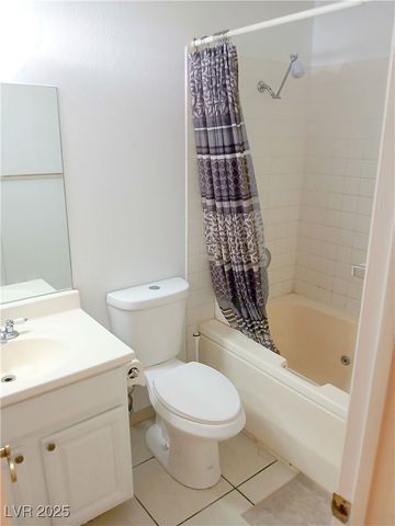 2471 Old Forge Lane 105, Las Vegas, NV 89121