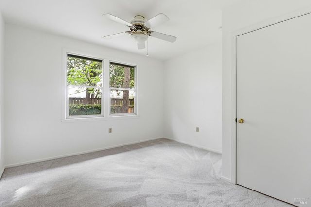 88 Martin Dr, Novato, CA 94949