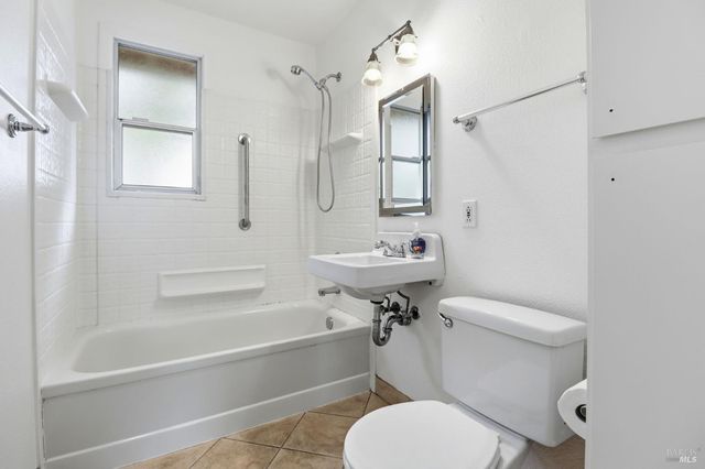 88 Martin Dr, Novato, CA 94949