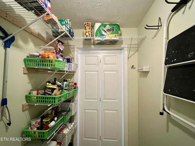 845 Quiet Oaks Way, Dandridge, TN 37725