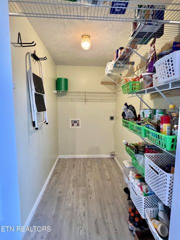 845 Quiet Oaks Way, Dandridge, TN 37725