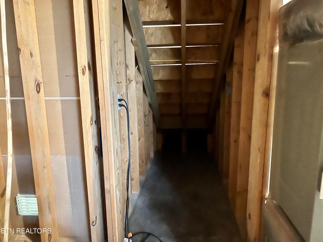 845 Quiet Oaks Way, Dandridge, TN 37725