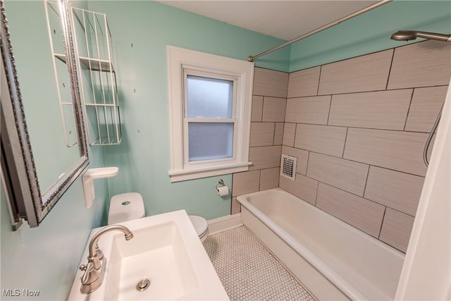 17114 Laverne Avenue, Cleveland, OH 44135