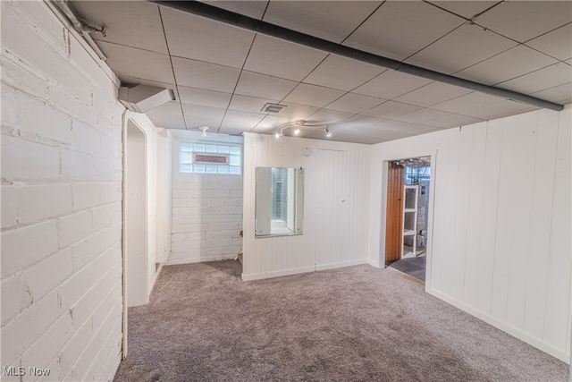 17114 Laverne Avenue, Cleveland, OH 44135