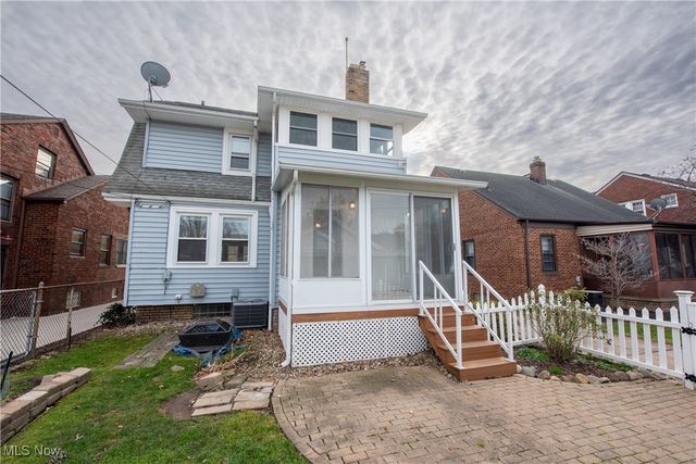 17114 Laverne Avenue, Cleveland, OH 44135