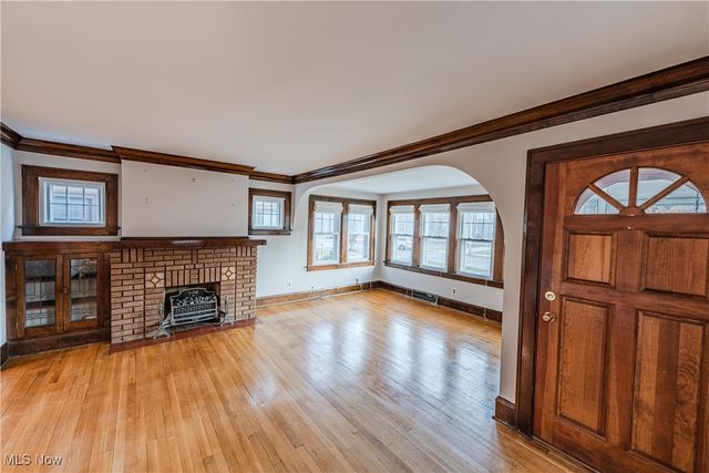 17114 Laverne Avenue, Cleveland, OH 44135