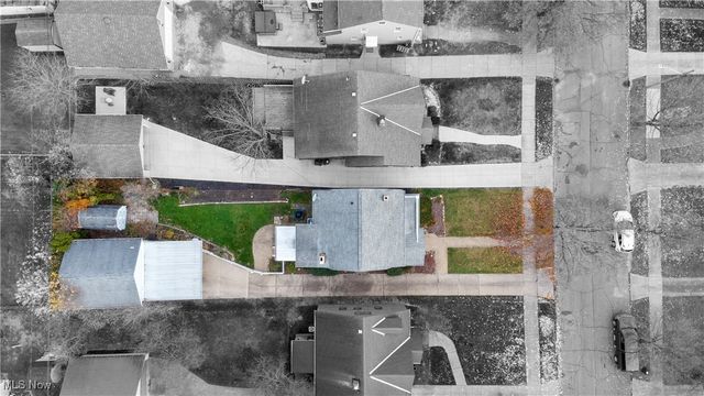 17114 Laverne Avenue, Cleveland, OH 44135