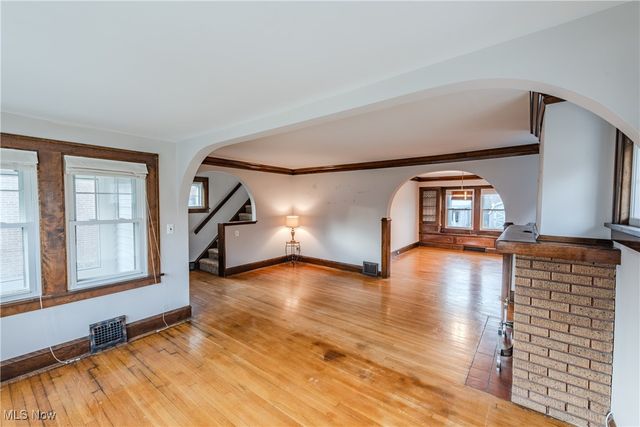 17114 Laverne Avenue, Cleveland, OH 44135