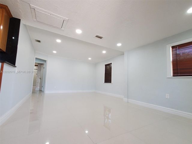10341 NW 6th Avenue 0, Miami, FL 33150