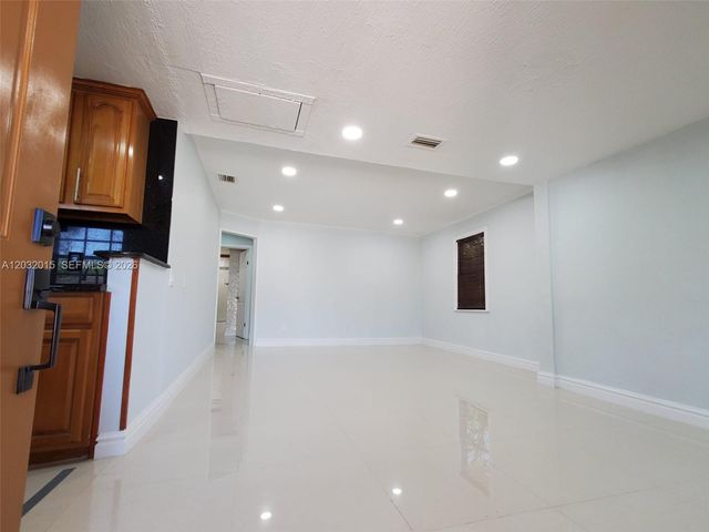 10341 NW 6th Avenue 0, Miami, FL 33150