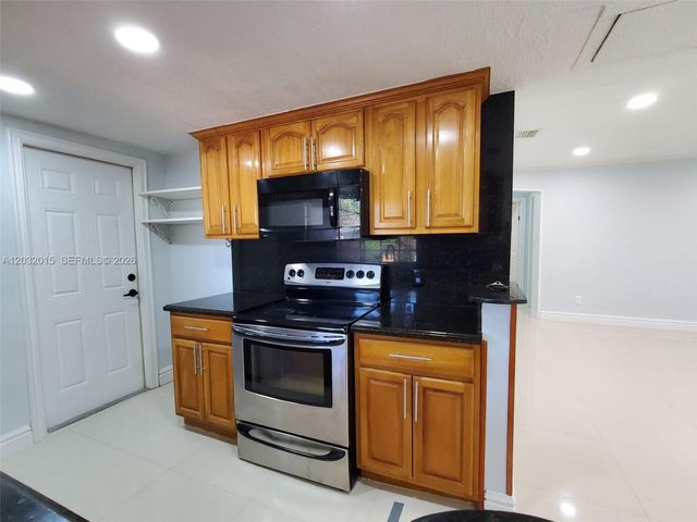 10341 NW 6th Avenue 0, Miami, FL 33150