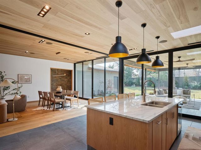 1730 Westminster Place, Oklahoma City, OK 73120