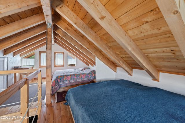 35112 Berry Street, Homer, AK 99603